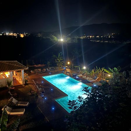Aparthotel Kapetanios Luxury à Ágios Geórgios Extérieur photo