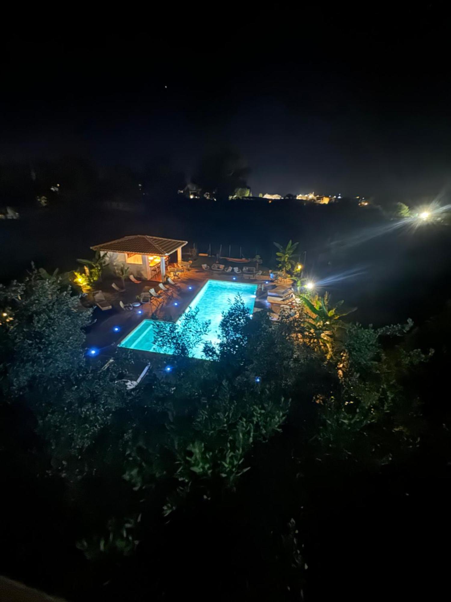 Aparthotel Kapetanios Luxury à Ágios Geórgios Extérieur photo